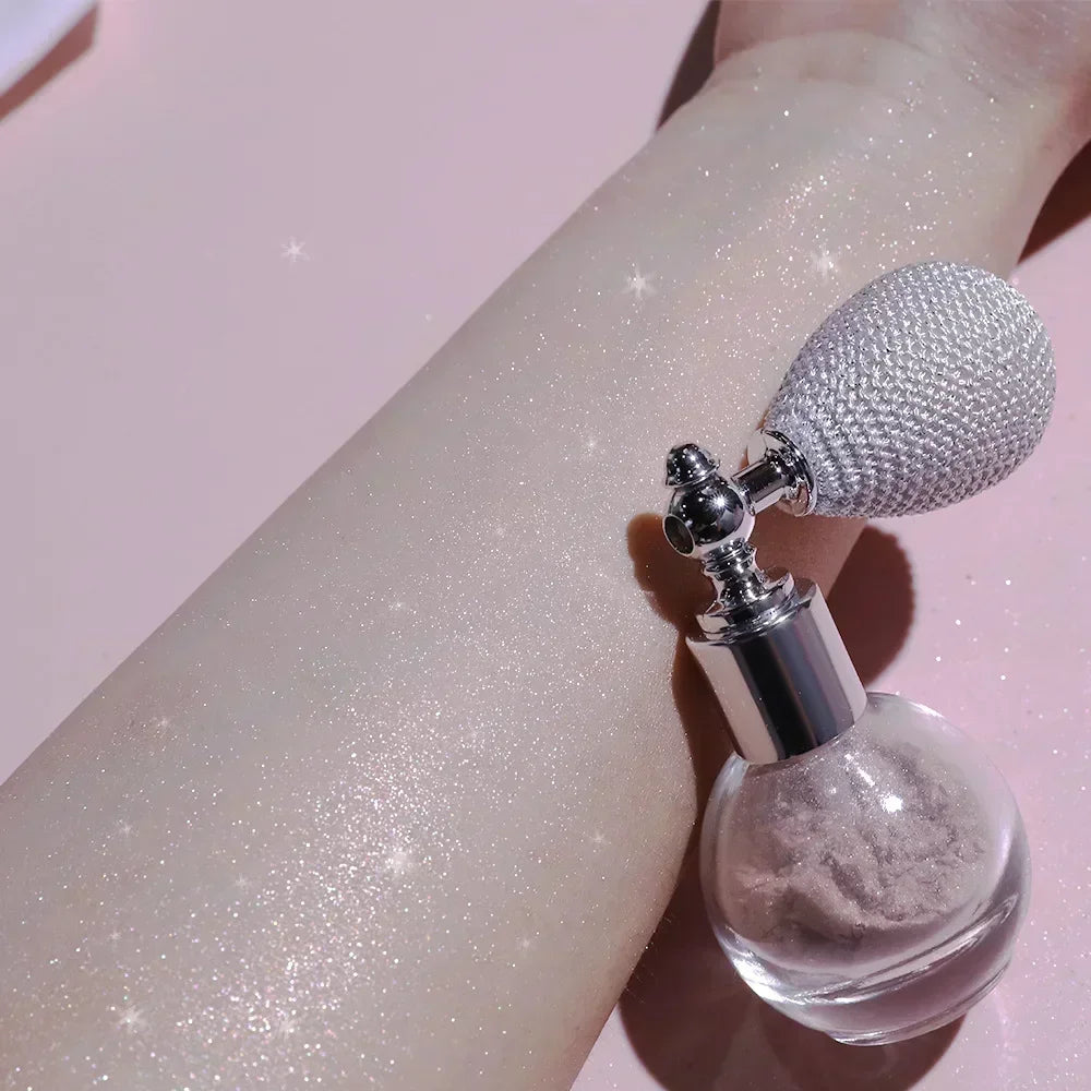 4 Colors Highlighter Powder Spray Shimmer Sparkle Powder Makeup for Face Body Pearlescent Brighten White Body High Gloss Glitter