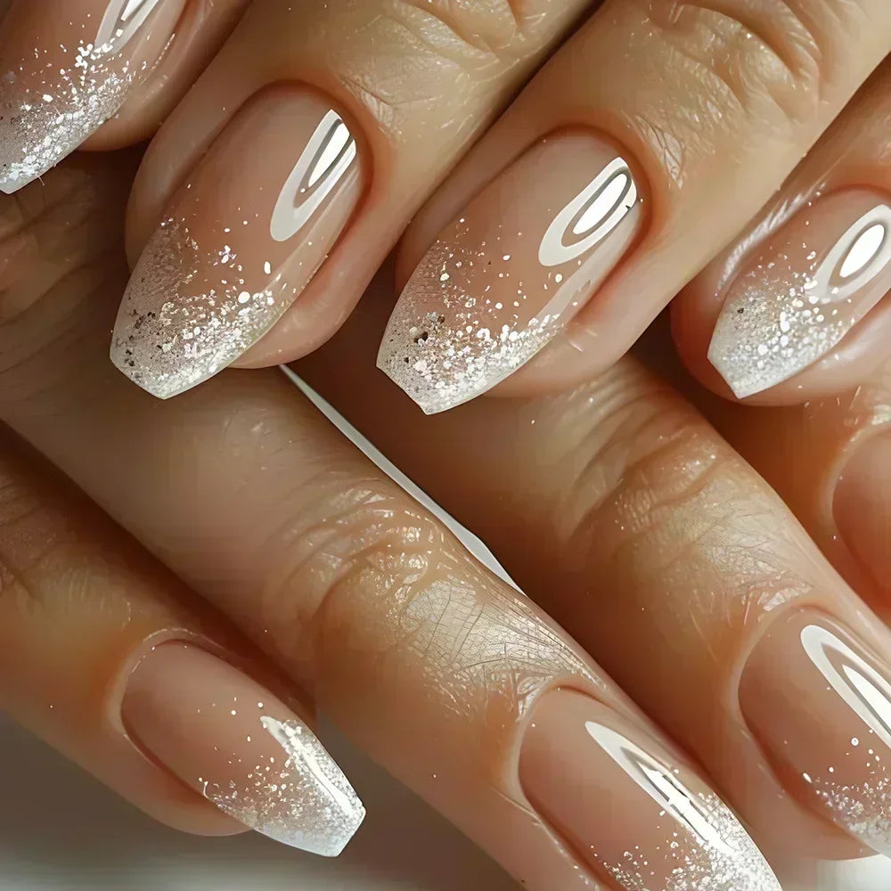 24Pcs Medium Short Square False Nails Glittering Nail Art White Wearable Fake Nail Silver French Full Cover Press on Nail Tips