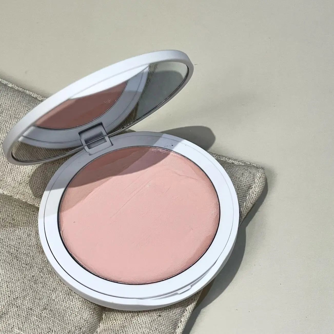 Faiccia Bang Bang Cicada Wing Highlighter Cream, a Touch of Plumping and Brightening, Natural Skin-Friendly, Creates a Plump and Radiant Complexion, Women's Cosmetics, Valentine's Day Gift, Christmas Gift