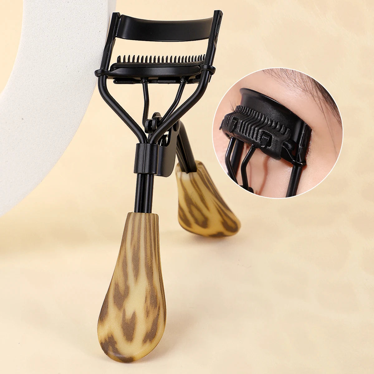 1 stainless steel eyelash curler with comb, lasting shaping big eyes, no harm to eyelashes, suitable for all eye types and eye e
