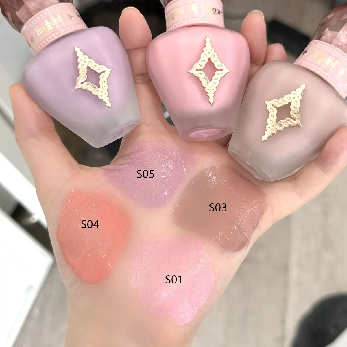 Haggard Emo Monster Liquid Blush,Blush & Contour,Multi-Functional,Lightweight & Skin-Fit,Sweet Girly Makeup,Festive Collection