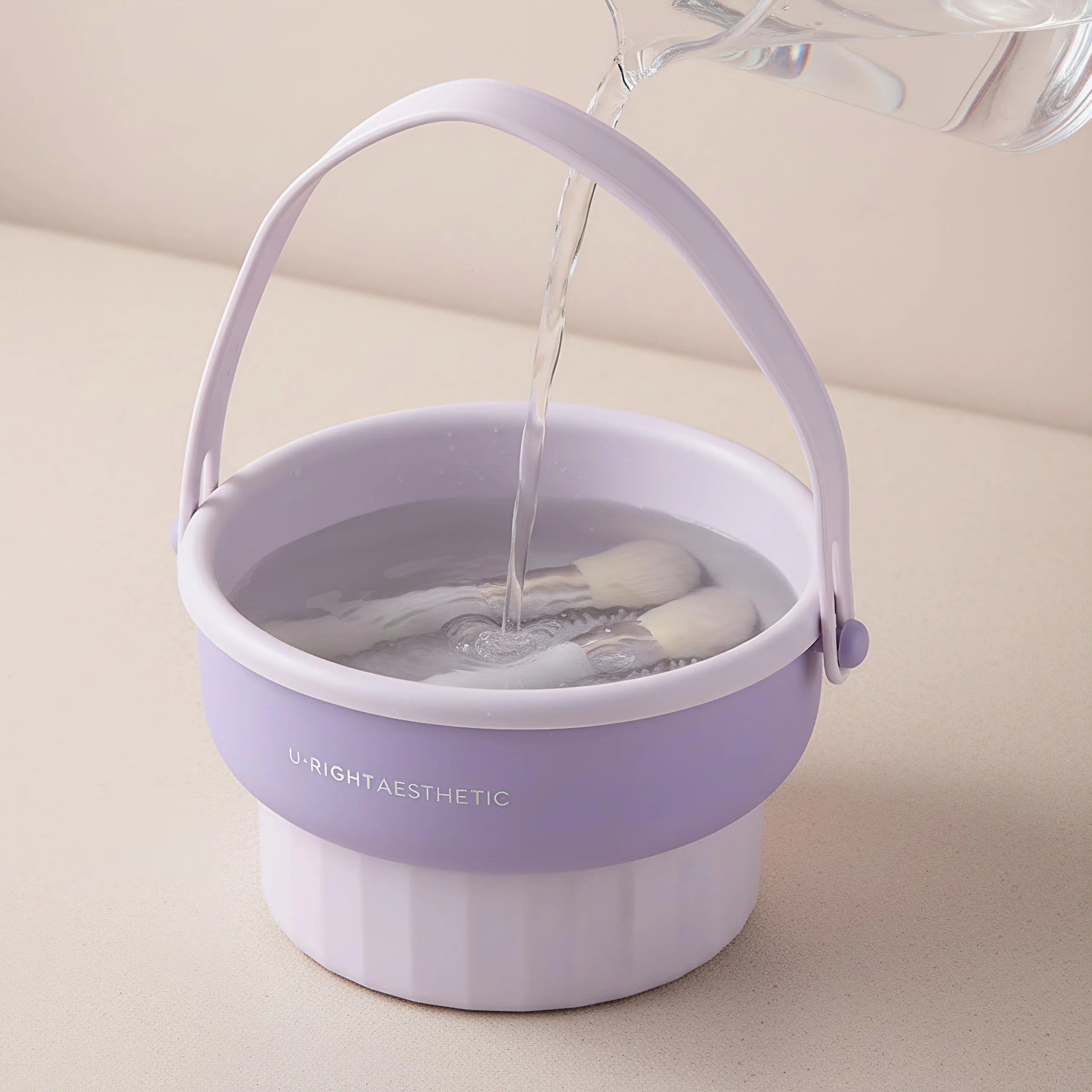 Makeup Brush Cleaner Box 14x14cm, Portable Silicone Cleaning Tool for Quick Drying, Travel Case