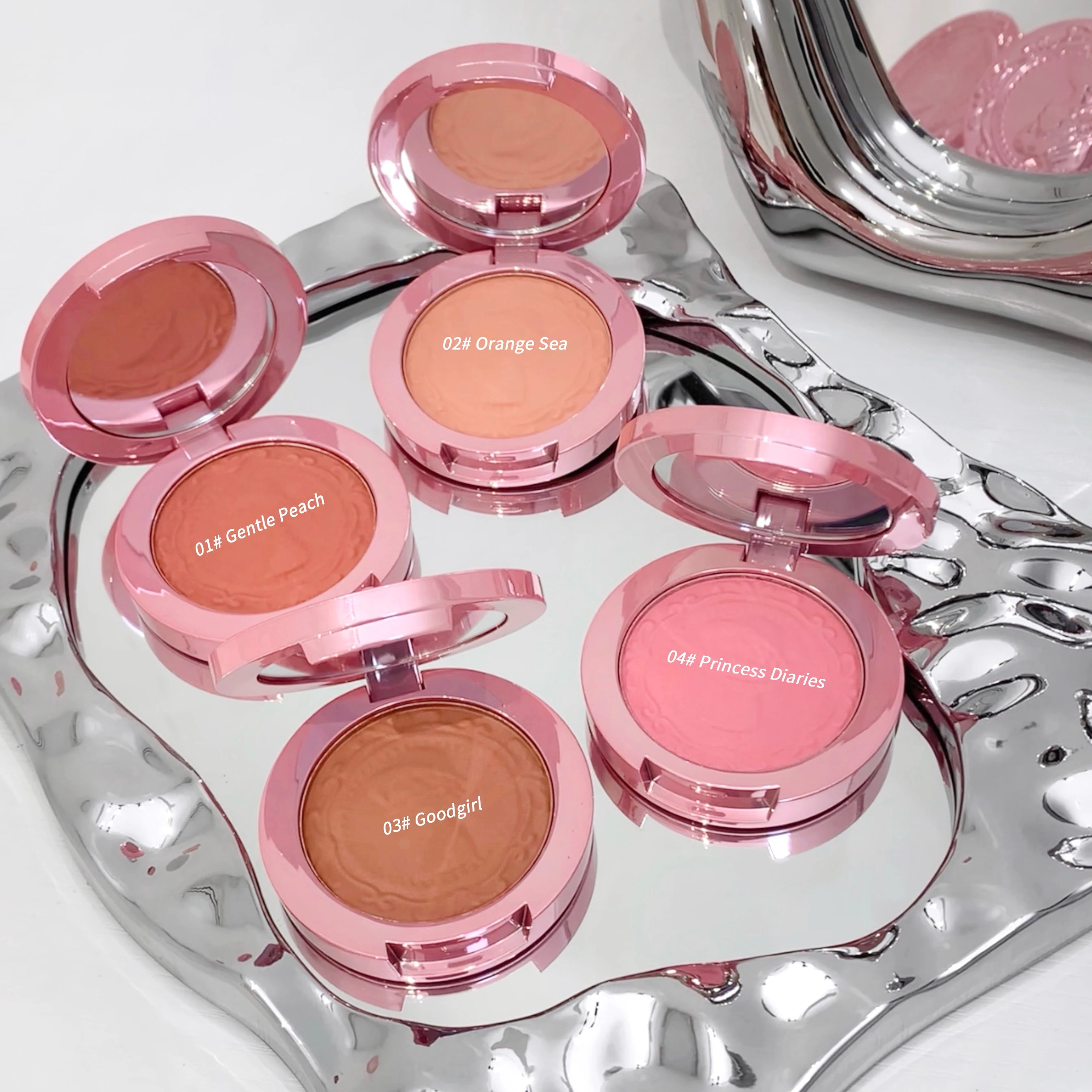 GEGE BEAR 3D Embossed Matte Blush Retro Style Silky Low Saturation Long Lasting Natural Foundation Concealer