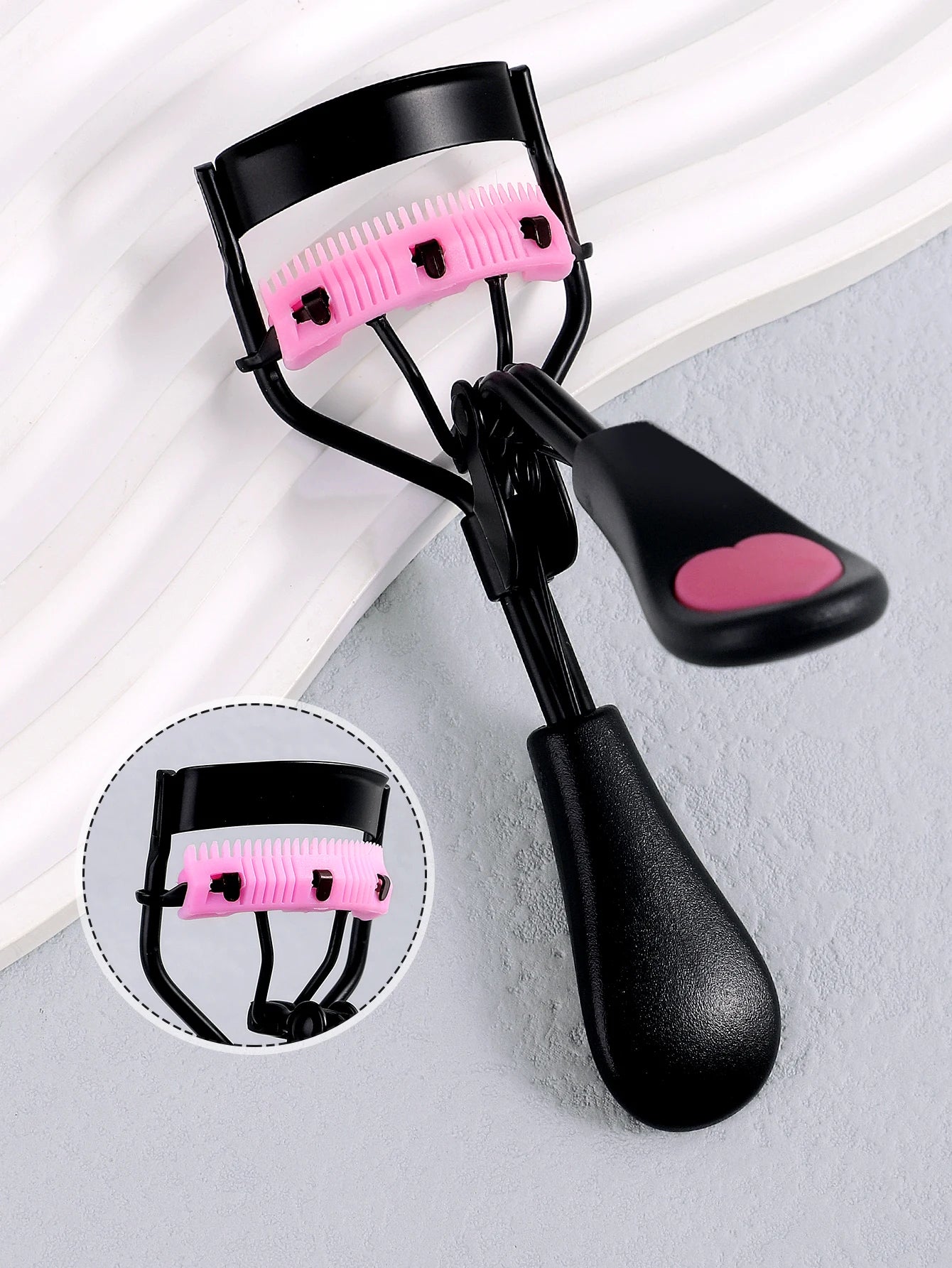 1 stainless steel eyelash curler with comb, lasting shaping big eyes, no harm to eyelashes, suitable for all eye types and eye e