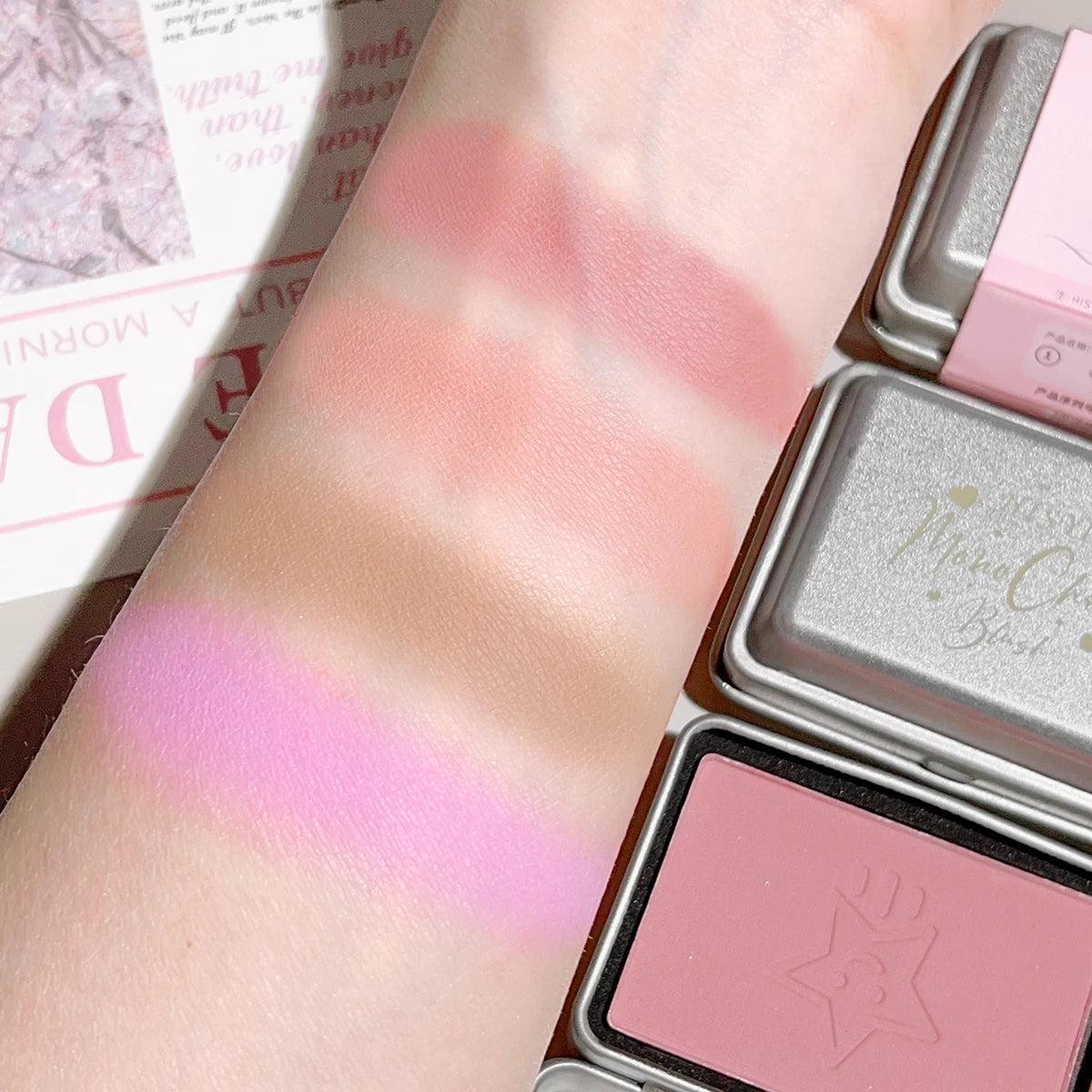 Iron box monochrome blush low saturation light pink nude pink girl clear and white