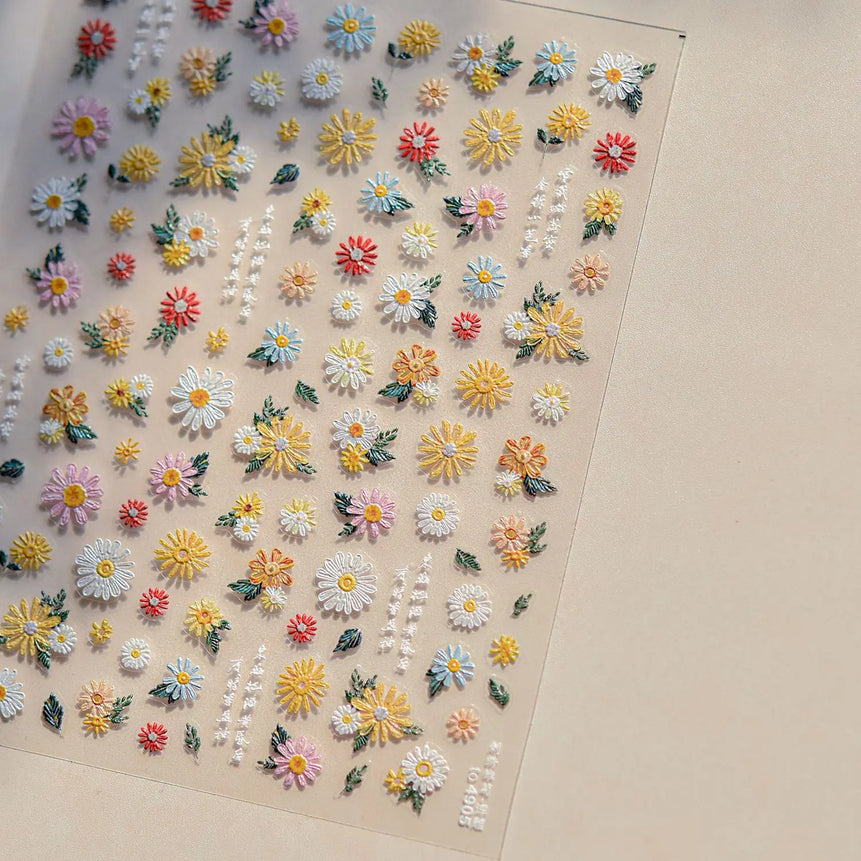 Wild Daisy Crystal Diamond Nail Sticker 5D Adhesive Flower Trendy Nail Art Stickers DIY Nail Art Decorations 3D Manicure Decals