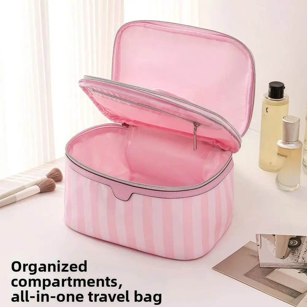 Large Capacity Handheld Makeup Bag Portable Oxford Cloth Cosmetic Storage Bag Travel Design Minimalist Style Wash Bags