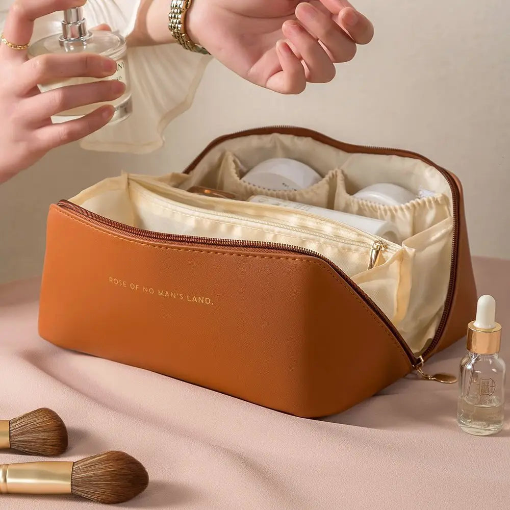 Large Capacity Cosmetic Bag Cosmetic Storage Bag PU Leather Portable Travel Toiletry Bag Women Cosmetic Bag Toiletries Organizer