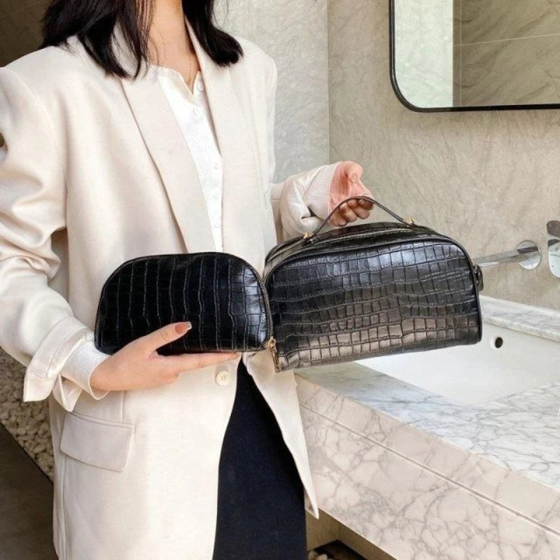 Large-capacity Cosmetic Storage Bag Waterproof Simple Washing Carry-on Portable Female Organizer Travel Toiletries Makeup Bag