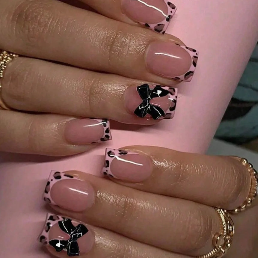 24pcs Nude Pink Sweet Fake Nails Short Duckbill Leopard Print French False Nails With 3D Bowknots Butterfly Cherry Press On Nail