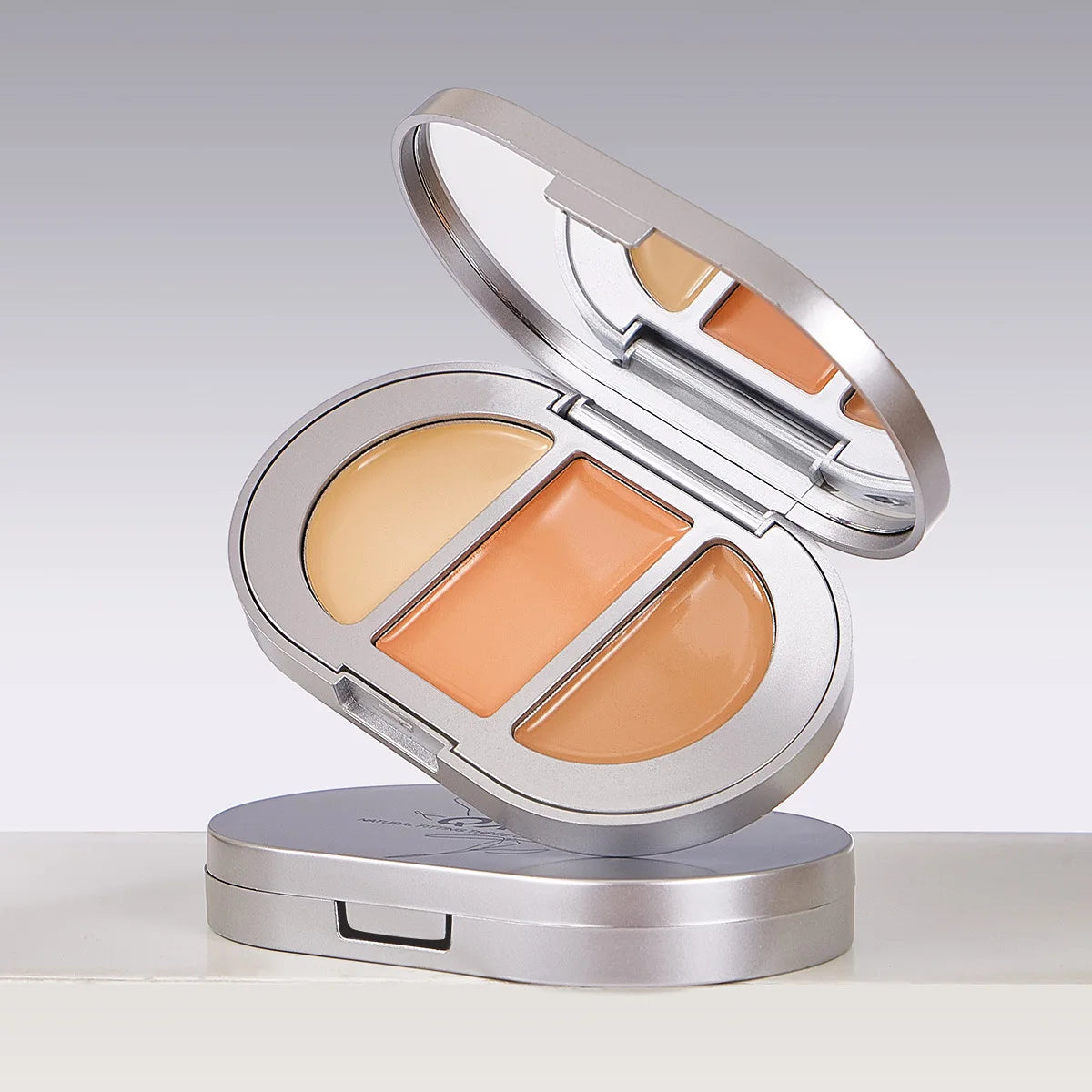 QXQY Salmon Color Corrector｜3-in-1 Dark Circle Concealer & Tear Trough Brightener｜Creamy Undereye Trio Palette｜Seamless Skinfit™