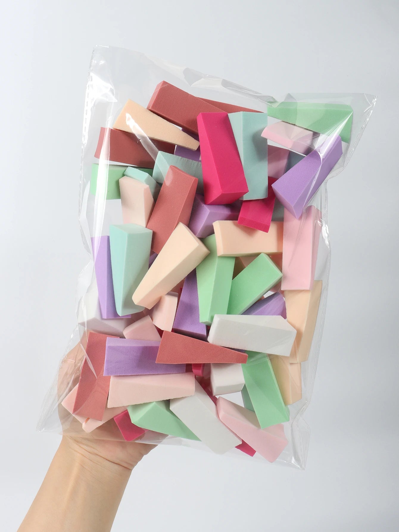 50 Pieces of Random Color Facial Curve Mixed Makeup Sponge, Latex-Free, Small Wedge-Shaped Smooth Application Beauty Sponge Applicator