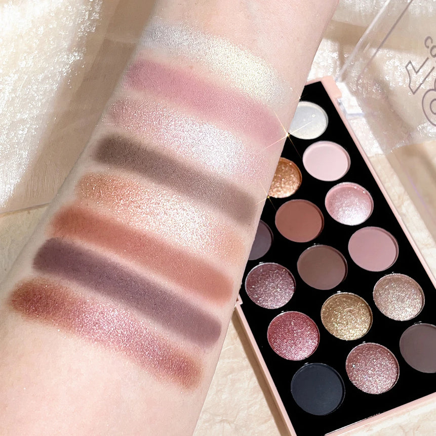 18-Color Eyeshadow Palette – Pearlescent, Matte, Fine Shimmer, Glitter, Earth Tones, Long-Lasting, High-Performance