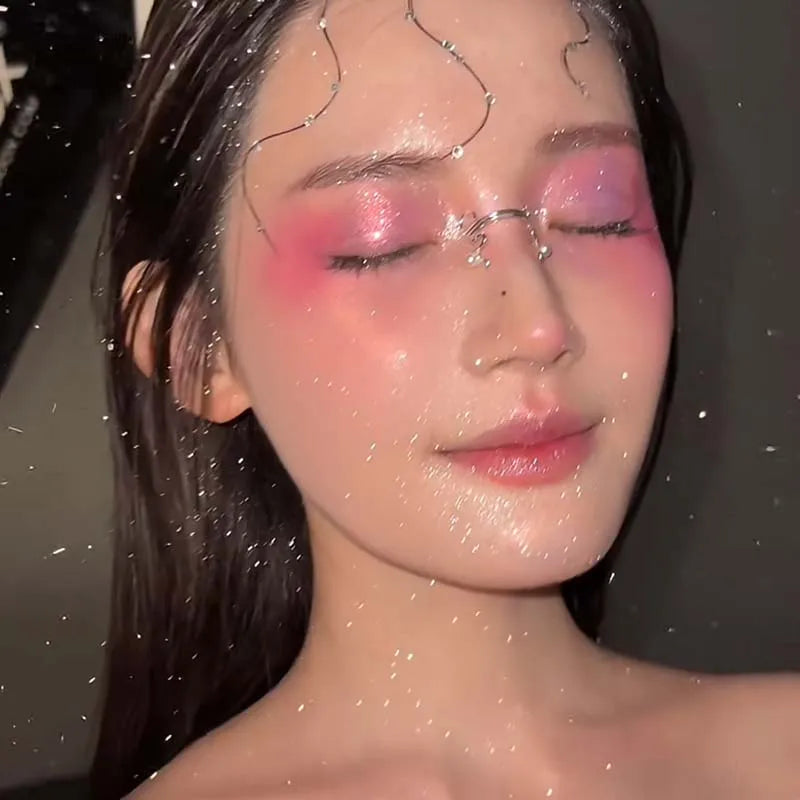 Instantly Covered with Sparkling Liquid Highlight Spray Moonlight White Lasting Shiny Face and Body Night Club Sparkling Makeup