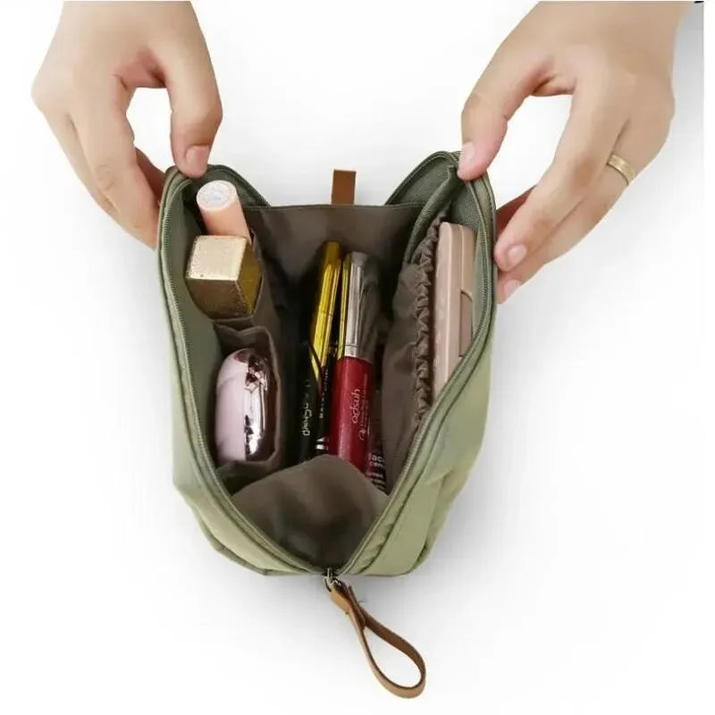 2026 New Women Cosmetic Bag Solid Color Korean Style Makeup Bag Pouch Toiletry Bag Waterproof Makeup Organizer Case Luxury Bag